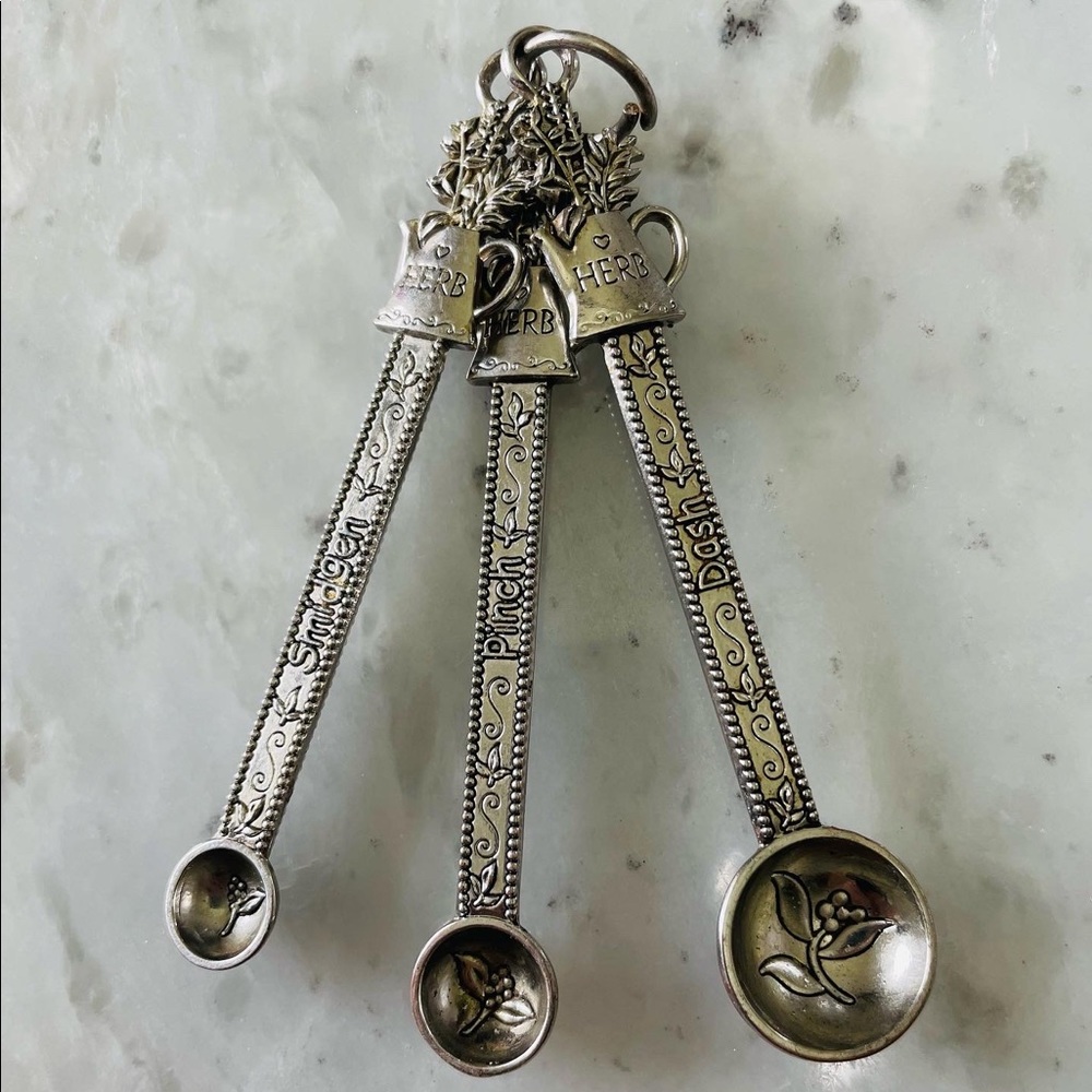 Silver plated measure spoons (set of 3)